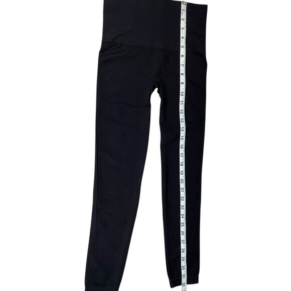 Spanx Look at Me Now Leggings Size Medium NWOT Black High-Waisted Shaping Pants - Picture 7 of 7